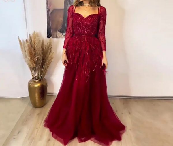 Robe rouge Rania